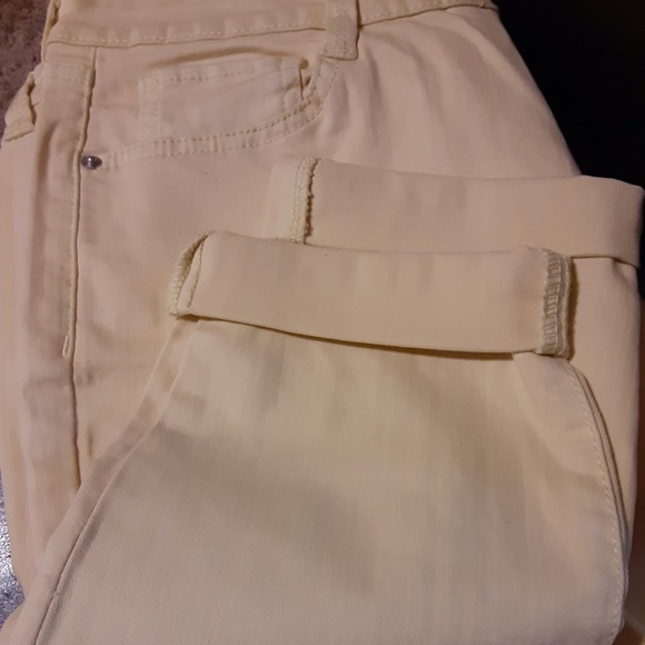 Arizona Ankle Jegging Lemon Drop Yellow Jeans - Picture 3 of 7
